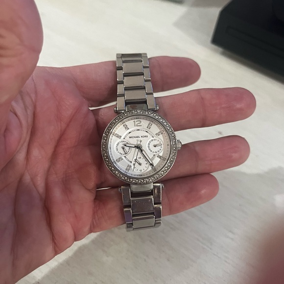 Michael Kors Women’s Watch - Picture 3 of 4